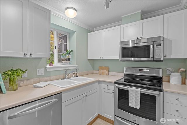 23410 18th Avenue S #I102, Des Moines, WA 98198