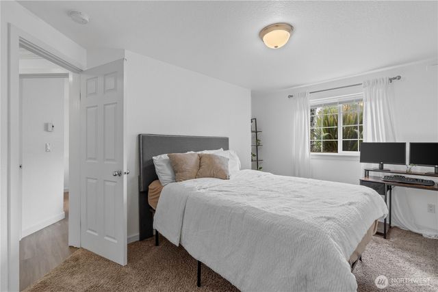 23410 18th Avenue S #I102, Des Moines, WA 98198