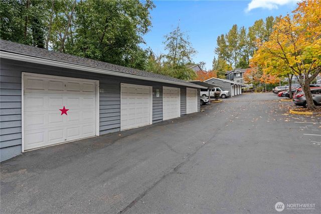 23410 18th Avenue S #I102, Des Moines, WA 98198