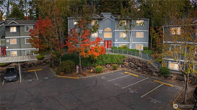 23410 18th Avenue S #I102, Des Moines, WA 98198