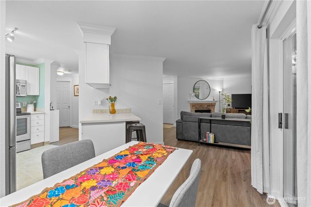 23410 18th Avenue S #I102, Des Moines, WA 98198