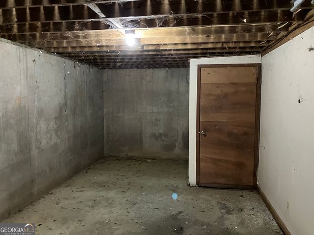 1288 Lakewood Drive NE, Conyers, GA 30013