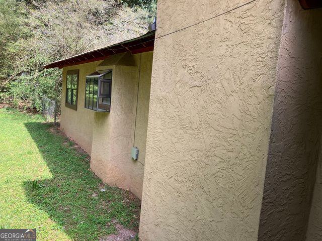 1288 Lakewood Drive NE, Conyers, GA 30013