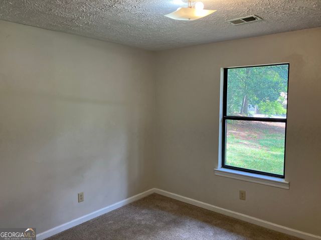 1288 Lakewood Drive NE, Conyers, GA 30013