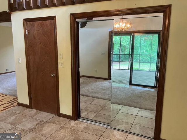 1288 Lakewood Drive NE, Conyers, GA 30013