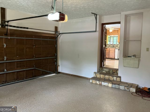 1288 Lakewood Drive NE, Conyers, GA 30013