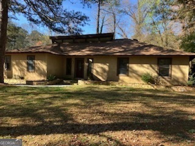 1288 Lakewood Drive NE, Conyers, GA 30013