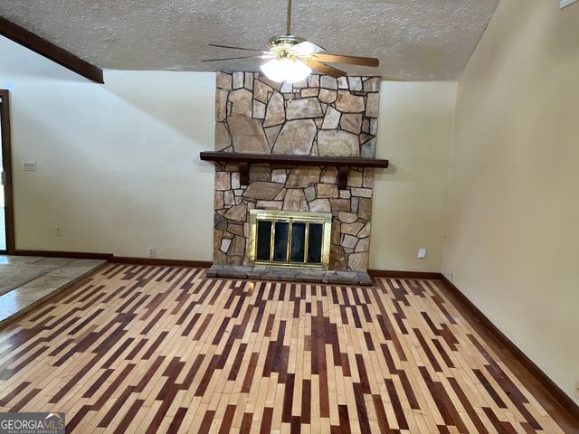 1288 Lakewood Drive NE, Conyers, GA 30013