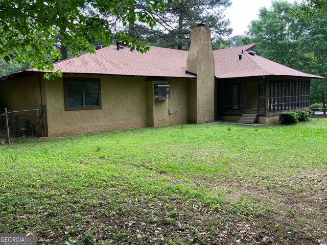 1288 Lakewood Drive NE, Conyers, GA 30013