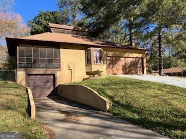 1288 Lakewood Drive NE, Conyers, GA 30013