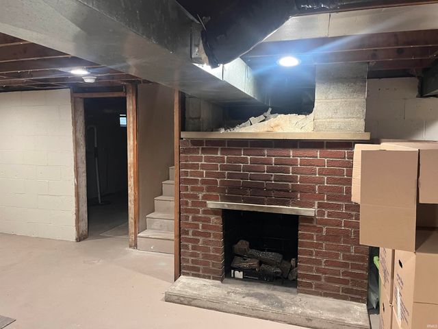 16410 County Road 42 Street, Goshen, IN 46526