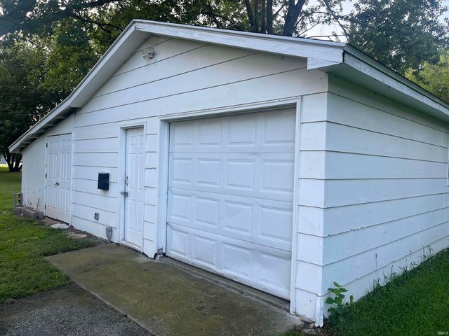 16410 County Road 42 Street, Goshen, IN 46526