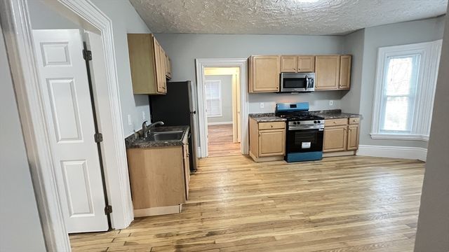 31 Ridgeway Street 1, Lynn, MA 01902
