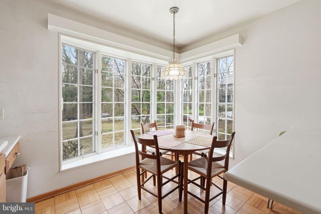 9010 BRADGROVE, Bethesda, MD 20817