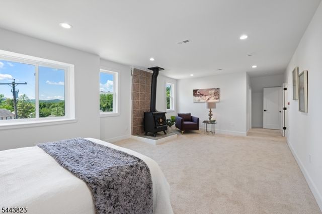 125 Main Street, Hampton Boro, NJ 08827