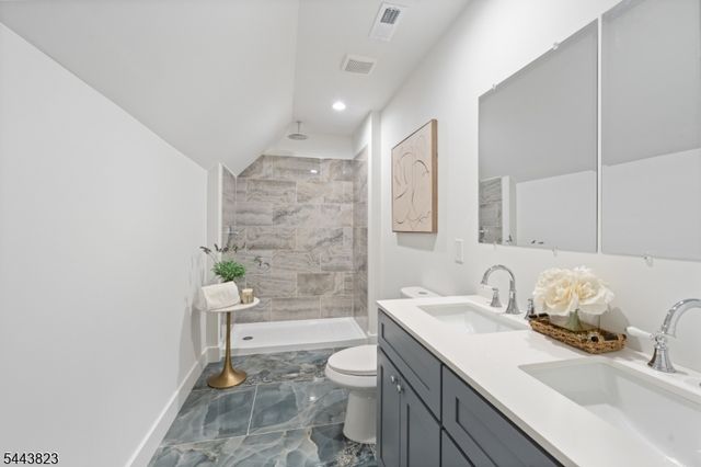 125 Main Street, Hampton Boro, NJ 08827
