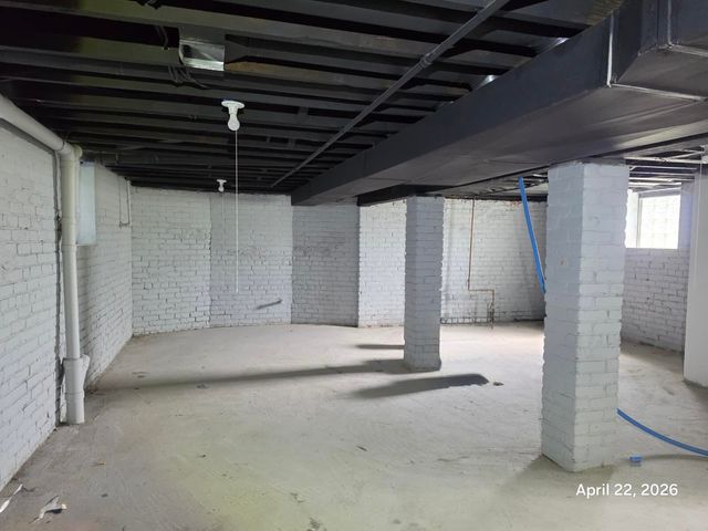 2181 Harding Street, Detroit, MI 48214