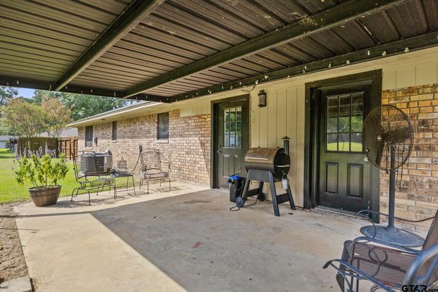 419 County Road 4164, Pittsburg, TX 75686