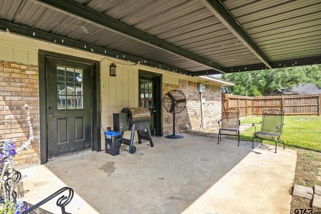 419 County Road 4164, Pittsburg, TX 75686