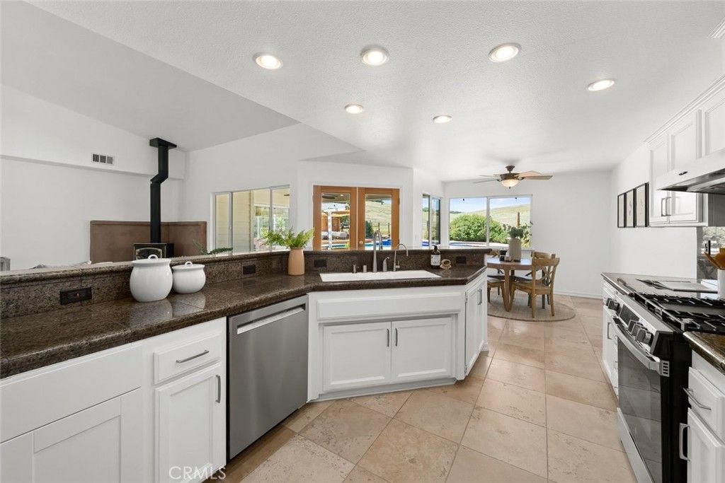 Image 19 of property listing at 1590 Shiloh Place, Templeton, CA 93465