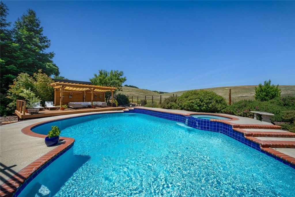 Image 23 of property listing at 1590 Shiloh Place, Templeton, CA 93465