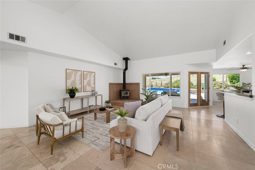 Image 3 of property listing at 1590 Shiloh Place, Templeton, CA 93465