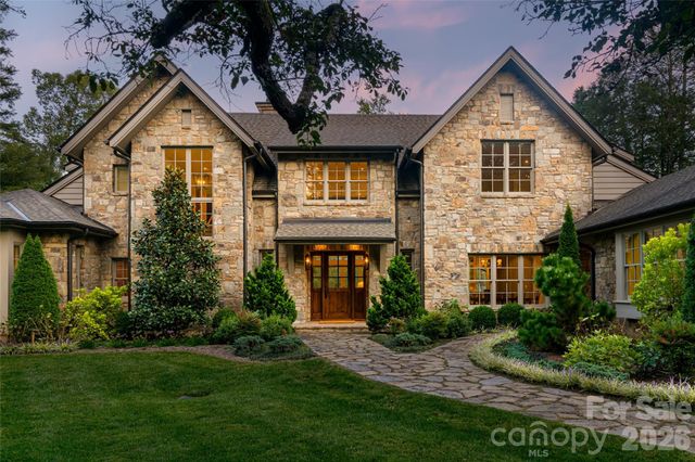 402 Vanderbilt Road, Asheville, NC 28803