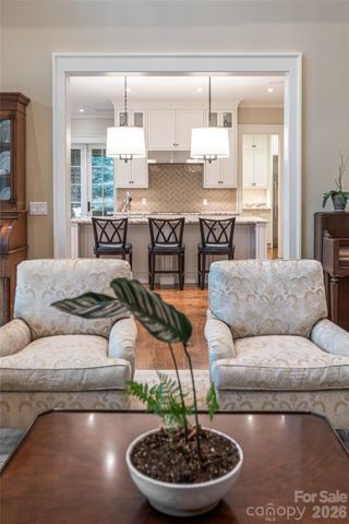 402 Vanderbilt Road, Asheville, NC 28803