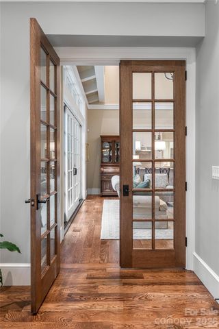 402 Vanderbilt Road, Asheville, NC 28803