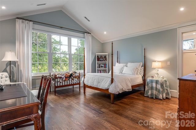 402 Vanderbilt Road, Asheville, NC 28803