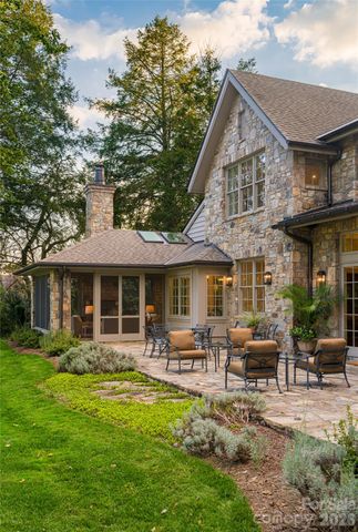 402 Vanderbilt Road, Asheville, NC 28803