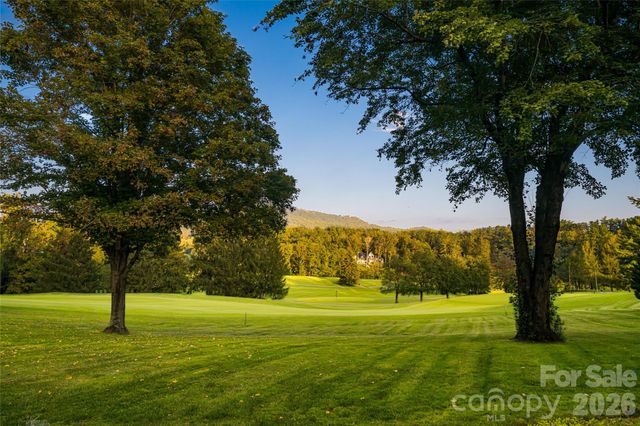 402 Vanderbilt Road, Asheville, NC 28803