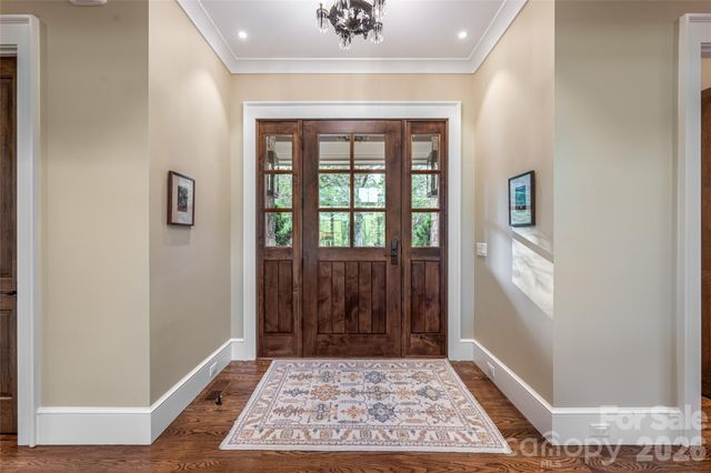 402 Vanderbilt Road, Asheville, NC 28803