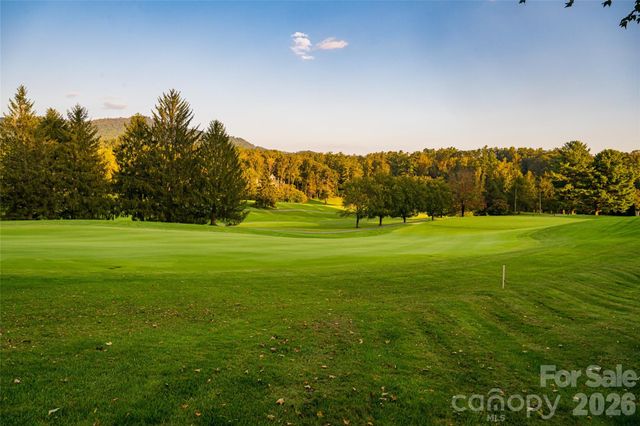 402 Vanderbilt Road, Asheville, NC 28803