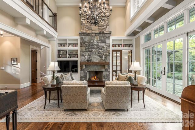 402 Vanderbilt Road, Asheville, NC 28803