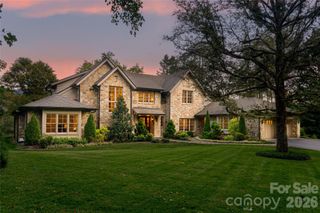 402 Vanderbilt Road, Asheville, NC 28803