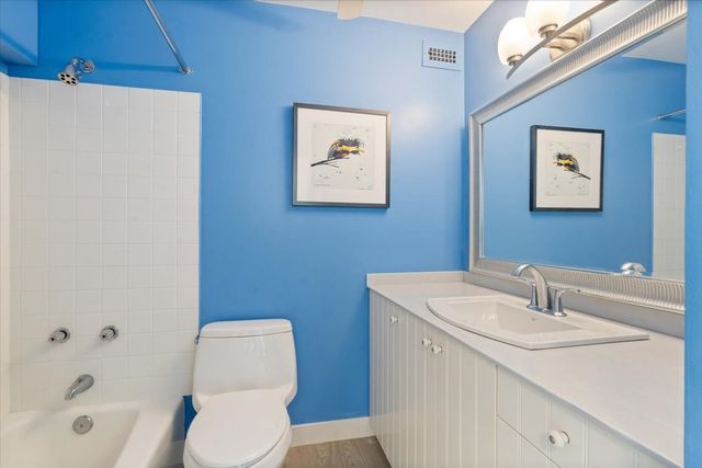 5445 N Sheridan Road 2608, Chicago, IL 60640