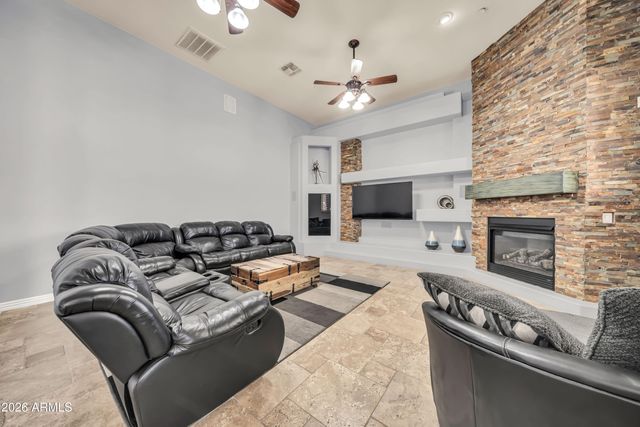 18029 W SAN JUAN Avenue, Litchfield Park, AZ 85340