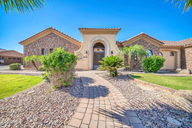 18029 W SAN JUAN Avenue, Litchfield Park, AZ 85340