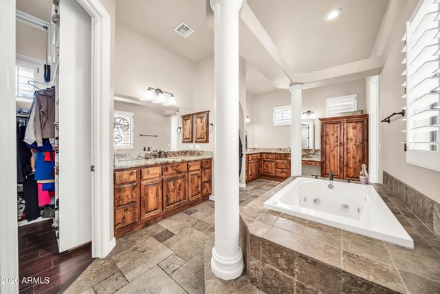 18029 W SAN JUAN Avenue, Litchfield Park, AZ 85340