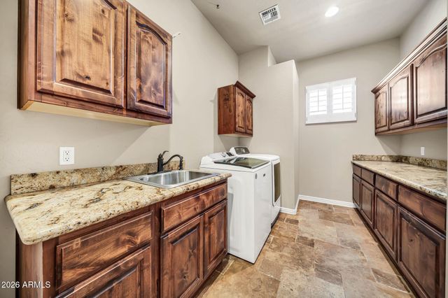 18029 W SAN JUAN Avenue, Litchfield Park, AZ 85340