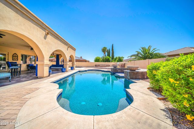 18029 W SAN JUAN Avenue, Litchfield Park, AZ 85340