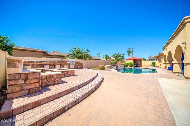 18029 W SAN JUAN Avenue, Litchfield Park, AZ 85340
