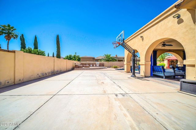 18029 W SAN JUAN Avenue, Litchfield Park, AZ 85340