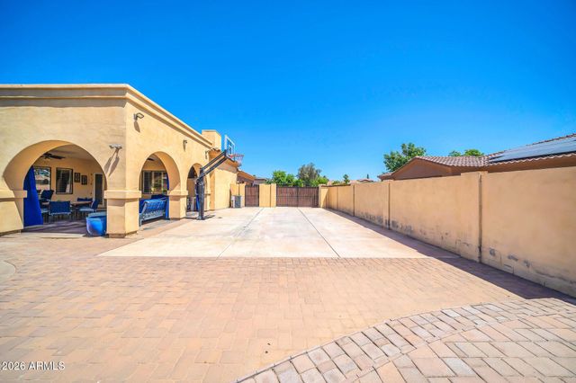 18029 W SAN JUAN Avenue, Litchfield Park, AZ 85340