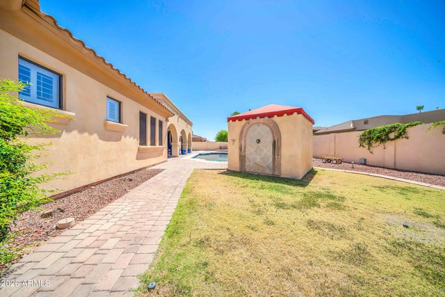 18029 W SAN JUAN Avenue, Litchfield Park, AZ 85340