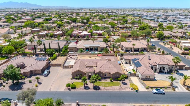 18029 W SAN JUAN Avenue, Litchfield Park, AZ 85340