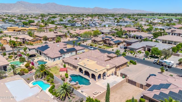 18029 W SAN JUAN Avenue, Litchfield Park, AZ 85340