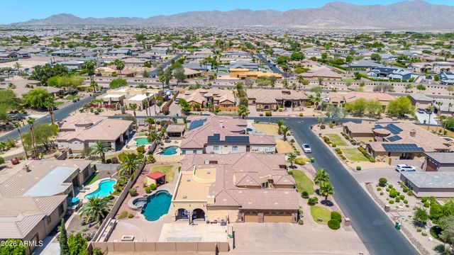 18029 W SAN JUAN Avenue, Litchfield Park, AZ 85340