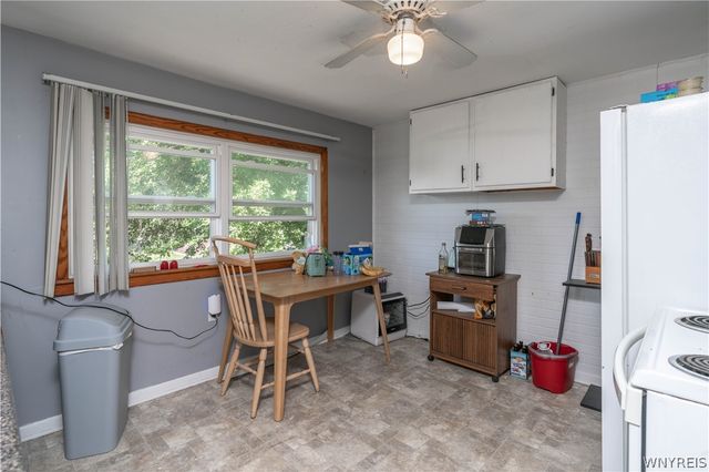 86 Fernwood Avenue, West Seneca, NY 14206
